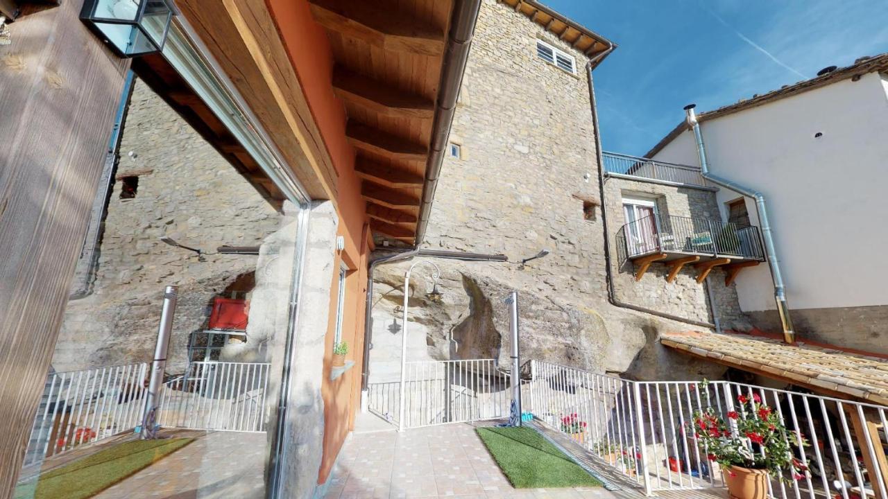 Casa Rural La Abadia-Apartamentos Граус Экстерьер фото